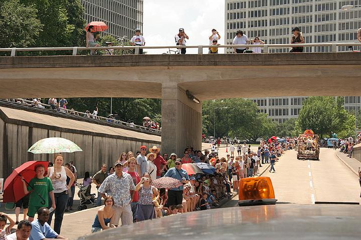 h20070511_ArtCarParade2 169 